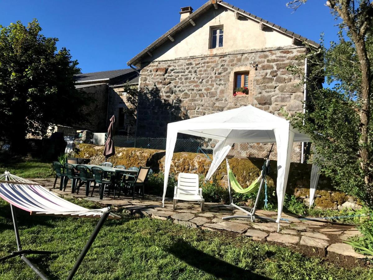 Maison De Famille Au Plateau Du Mezenc Les Vastres Exteriör bild