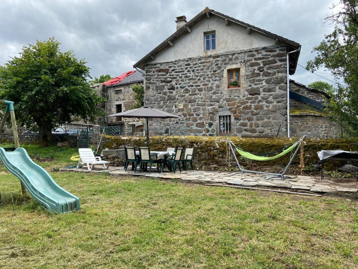 Maison De Famille Au Plateau Du Mezenc Les Vastres Exteriör bild