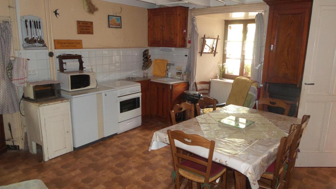 Maison De Famille Au Plateau Du Mezenc Les Vastres Exteriör bild